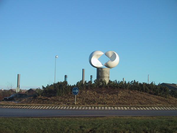 125-2556_IMG